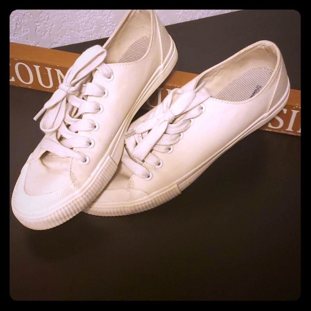 beige convers style!